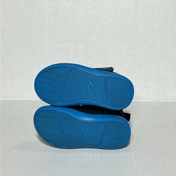 UGG Tabor sporty boots with velcro straps blck blue - Picture 6 of 7